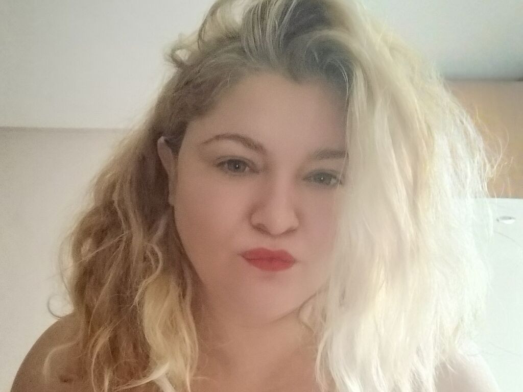 OuraganCathrine LiveJasmin