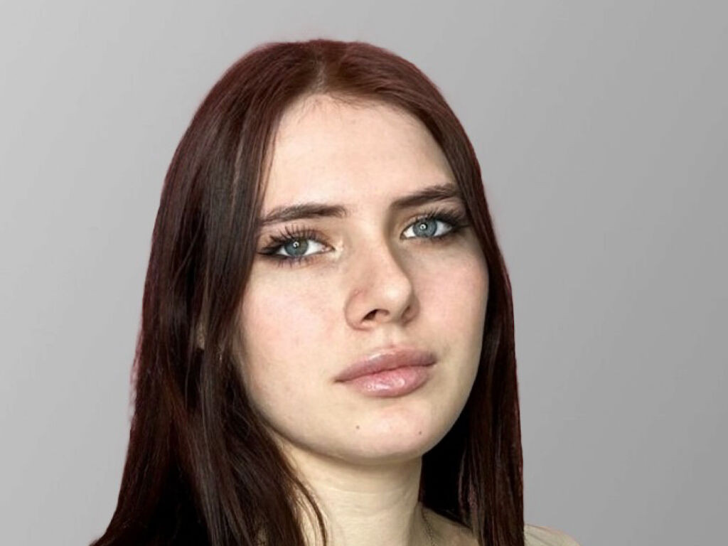 PaulineGallian LiveJasmin