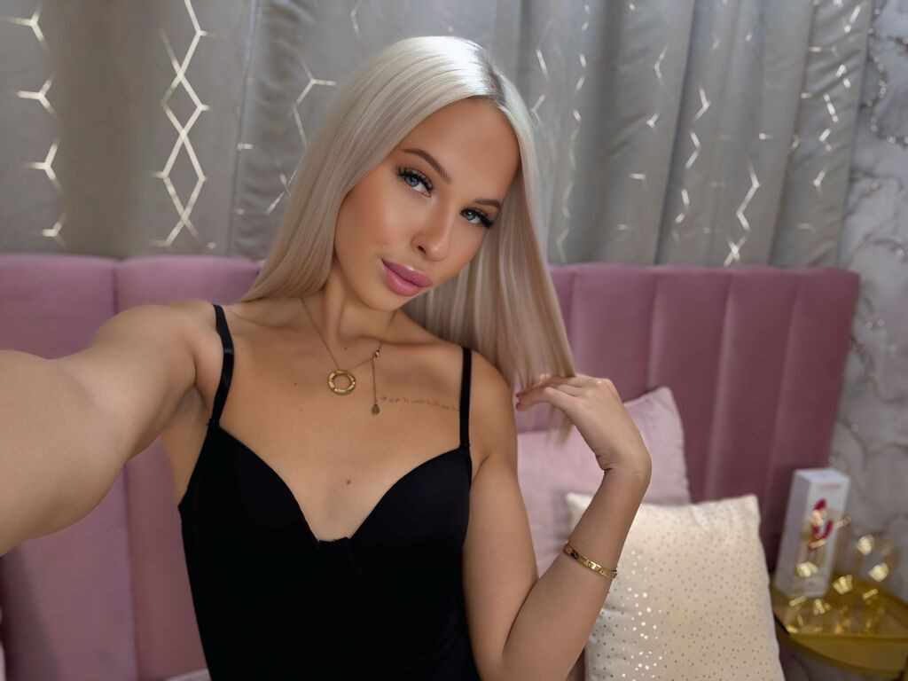 PollyElfi LiveJasmin