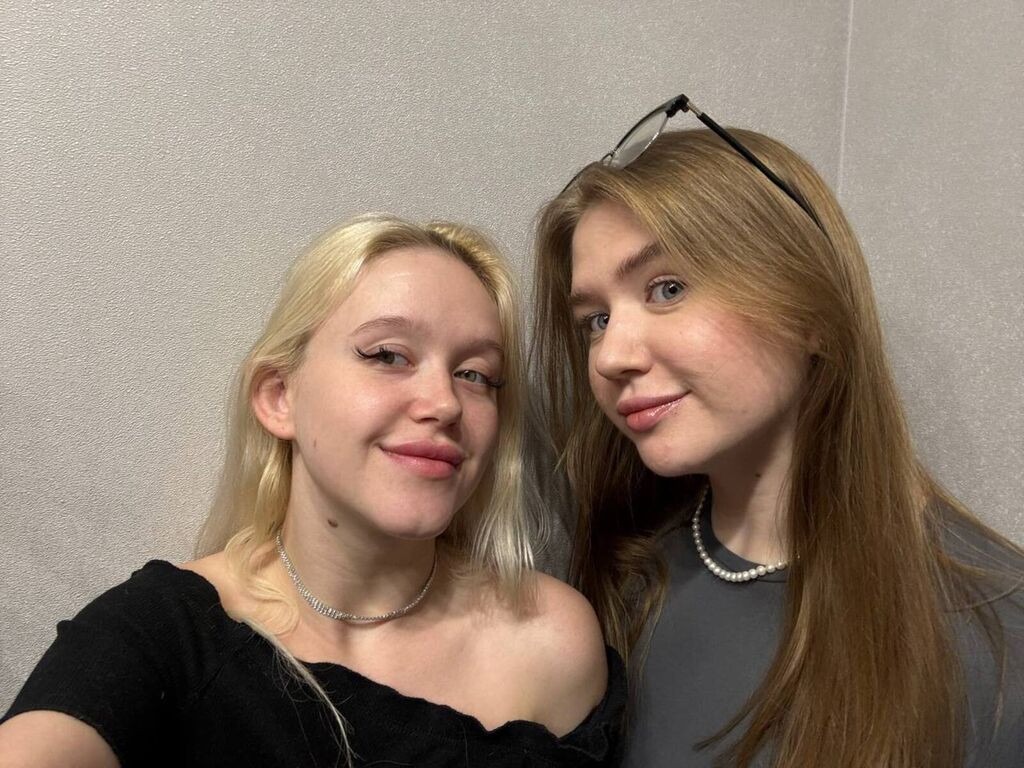 PreciousAndLynse LiveJasmin