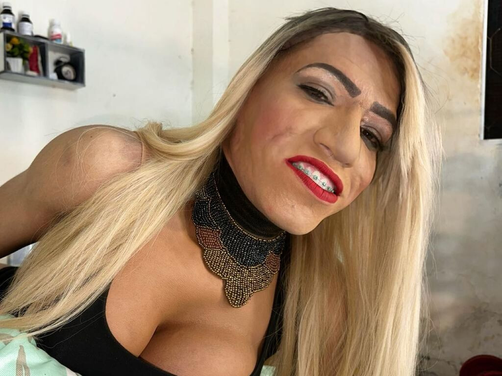 PretsyVivian LiveJasmin