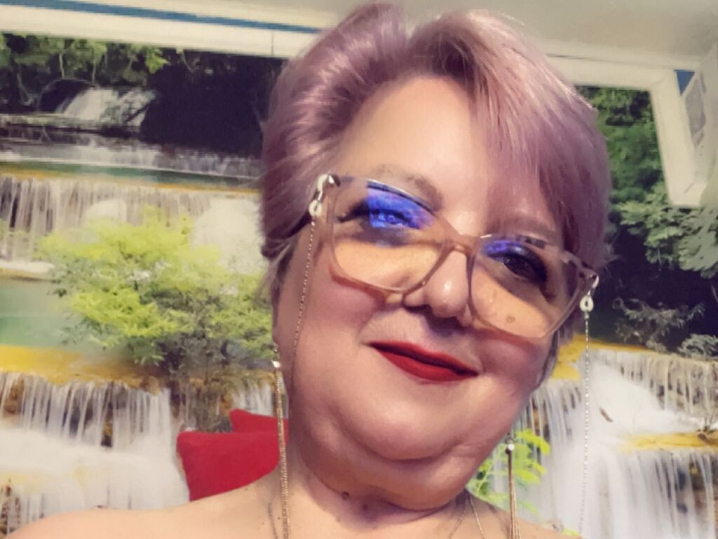 QueenPammy LiveJasmin