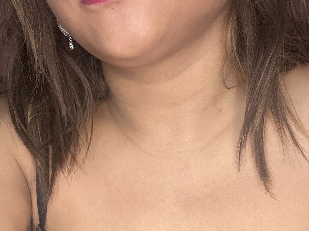 QuinnSherly LiveJasmin