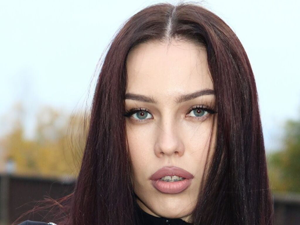 RandaEisenmann LiveJasmin