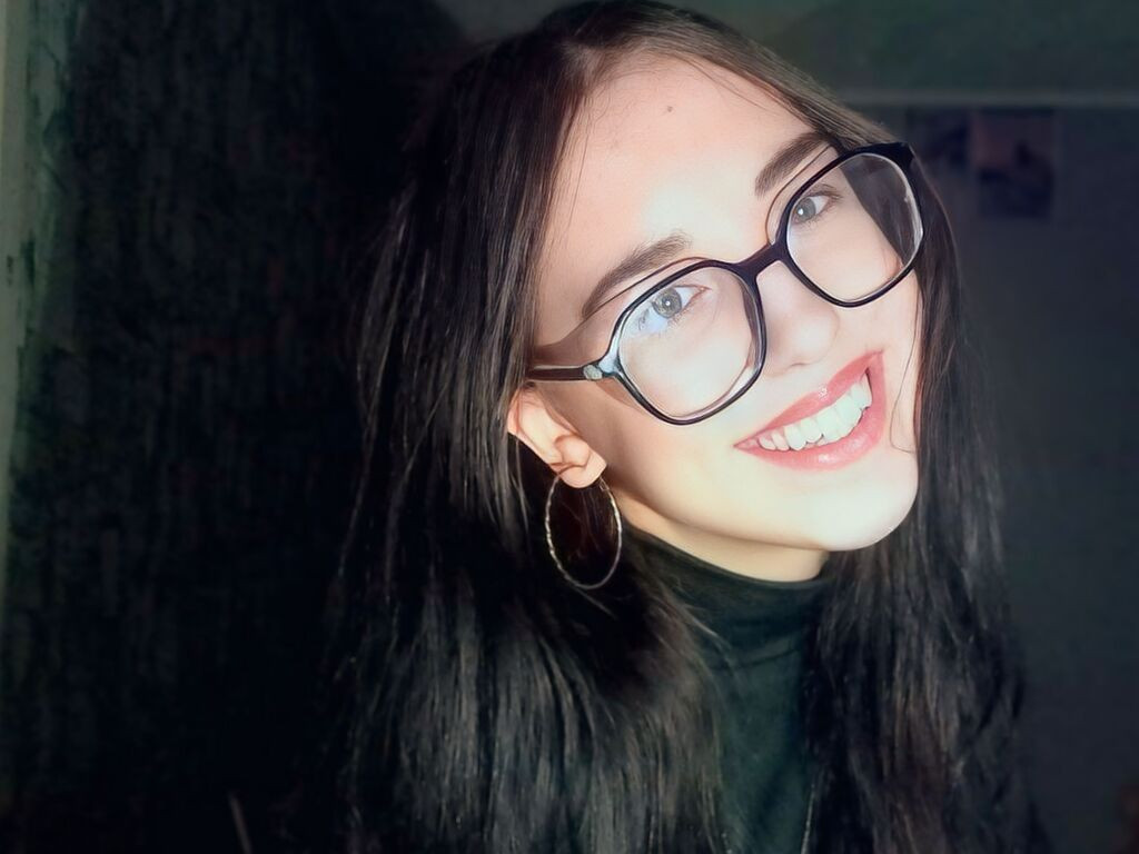RaquelDelosrios LiveJasmin