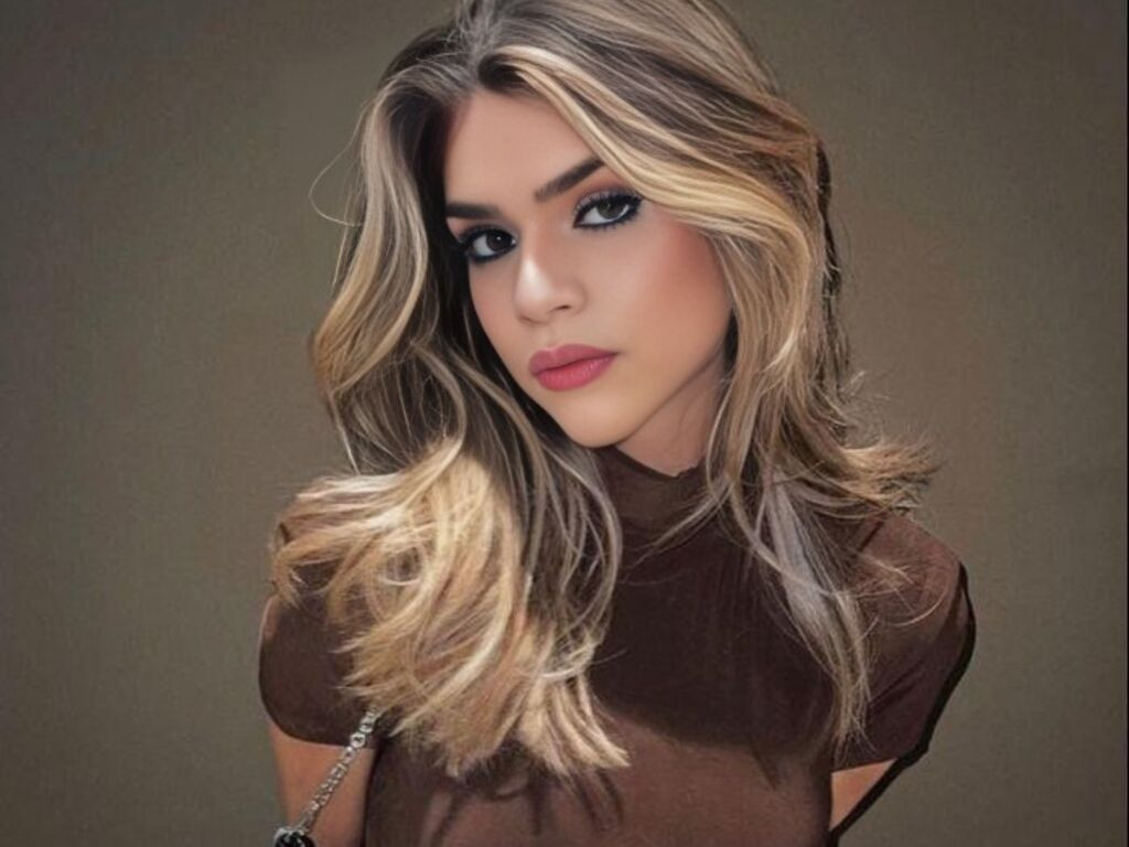 RebecaLoungs LiveJasmin