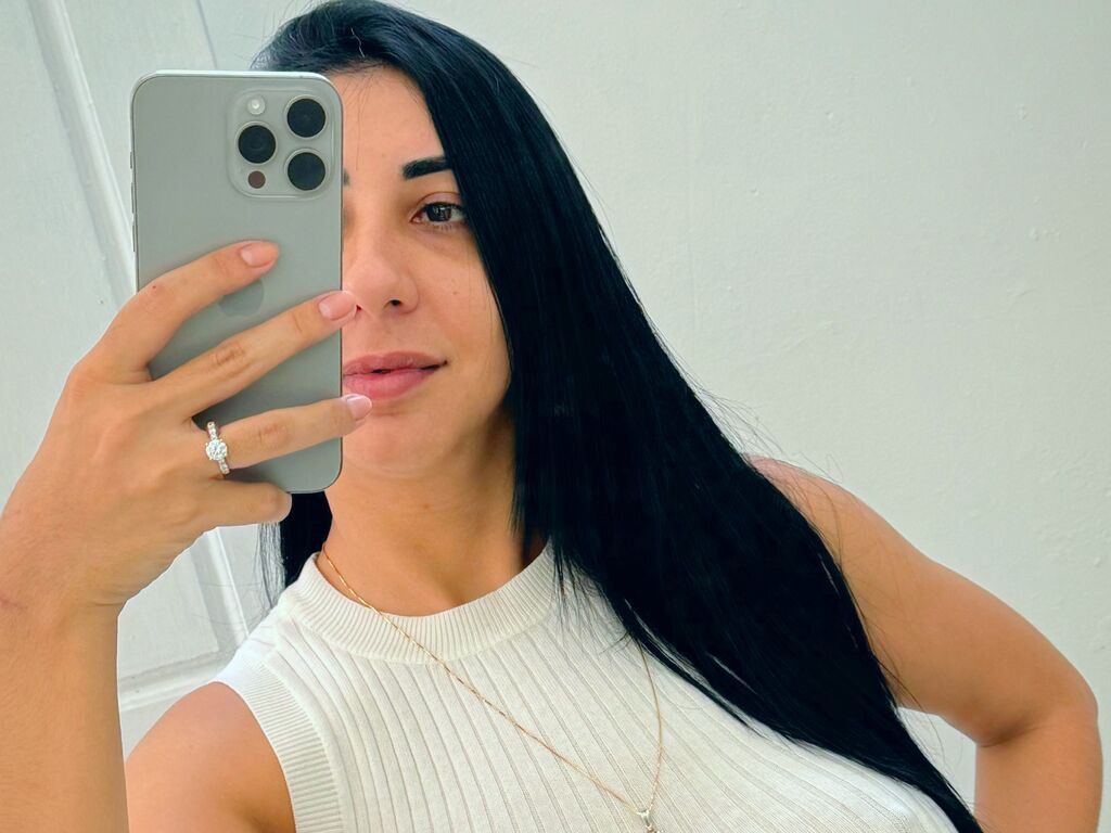 RenataMelloo LiveJasmin