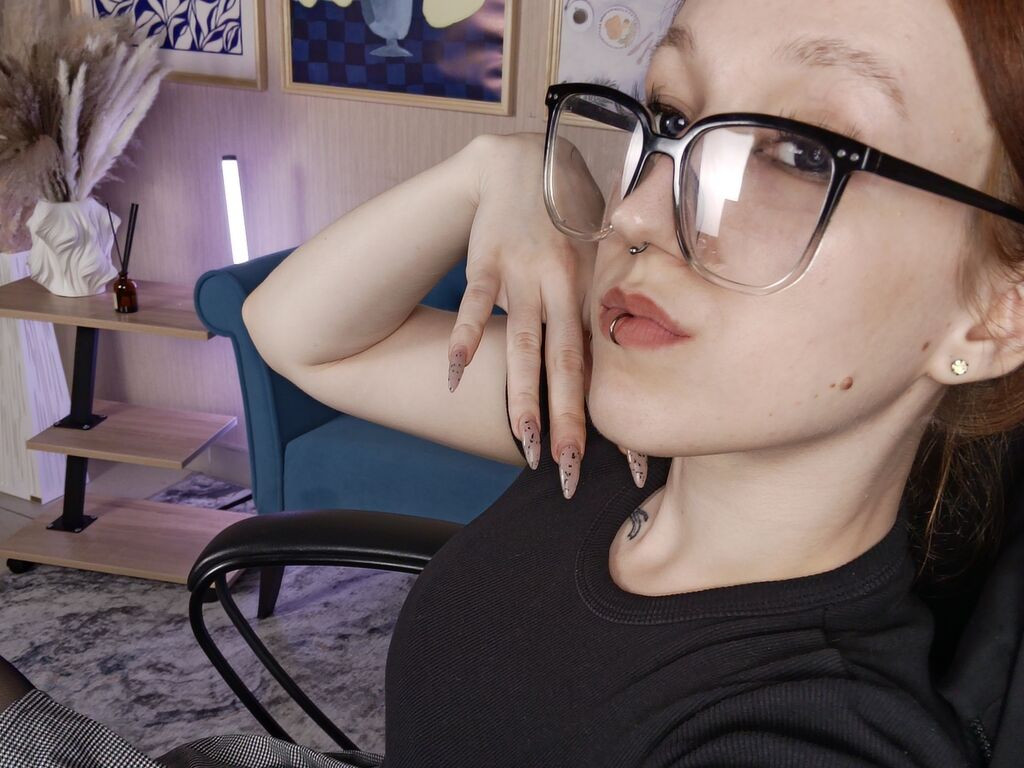 ReynHilld LiveJasmin