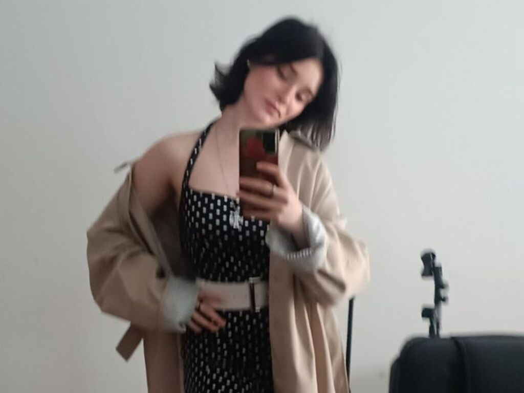 ReynaSuermann LiveJasmin