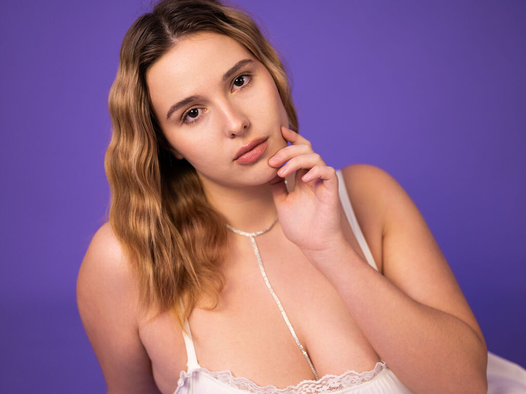 RidaBackenson LiveJasmin