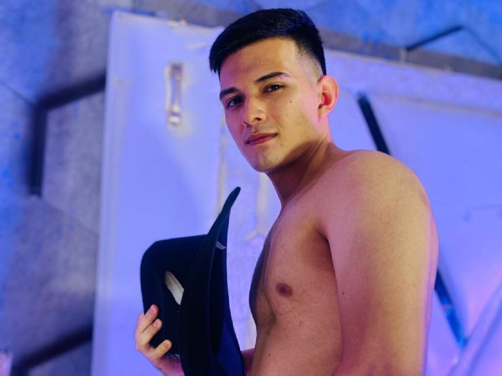 RonaldMarin LiveJasmin