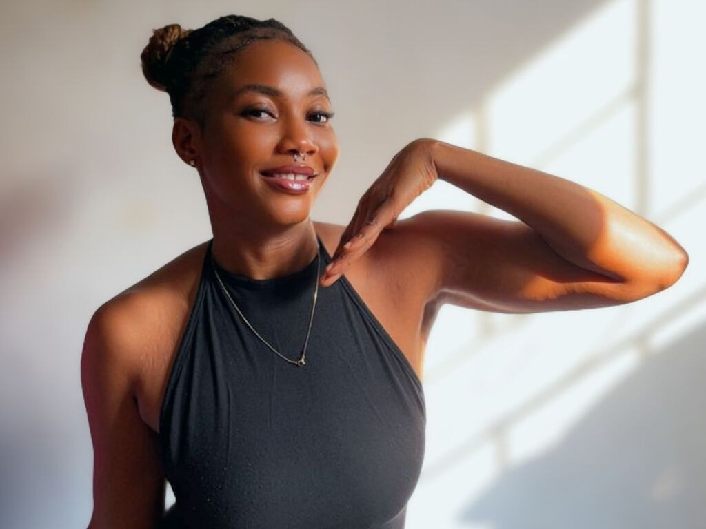 RosiePowell LiveJasmin