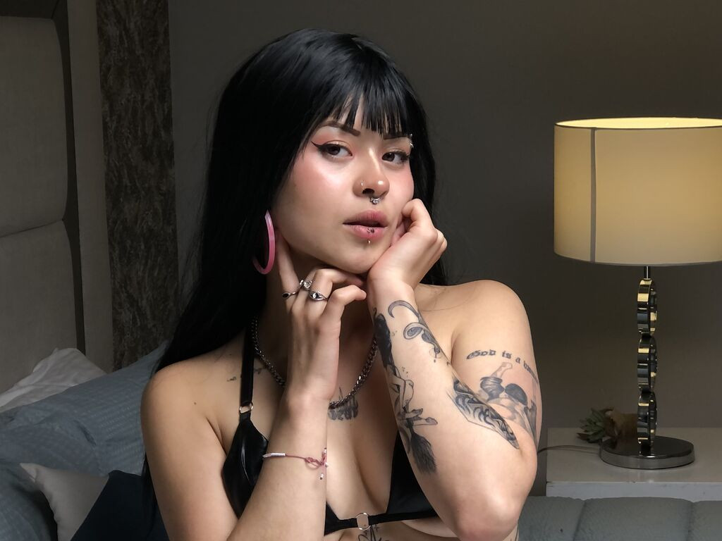 RouxDelirium LiveJasmin