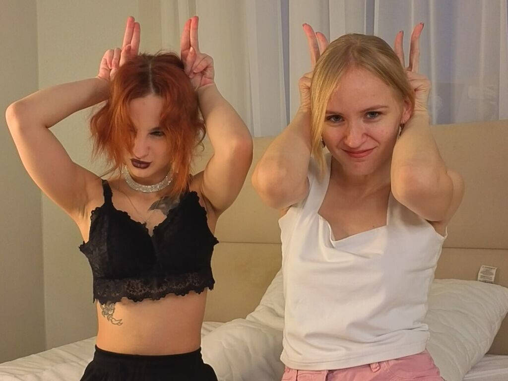 RozellaAndCharle Nude