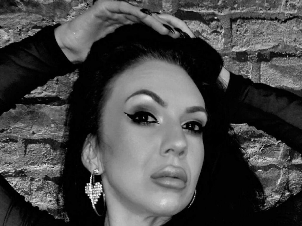 SabrianneBlack LiveJasmin