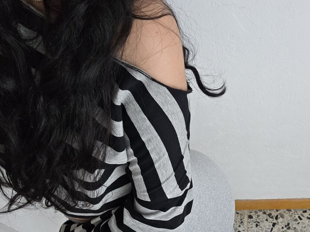 SallyeLopez LiveJasmin