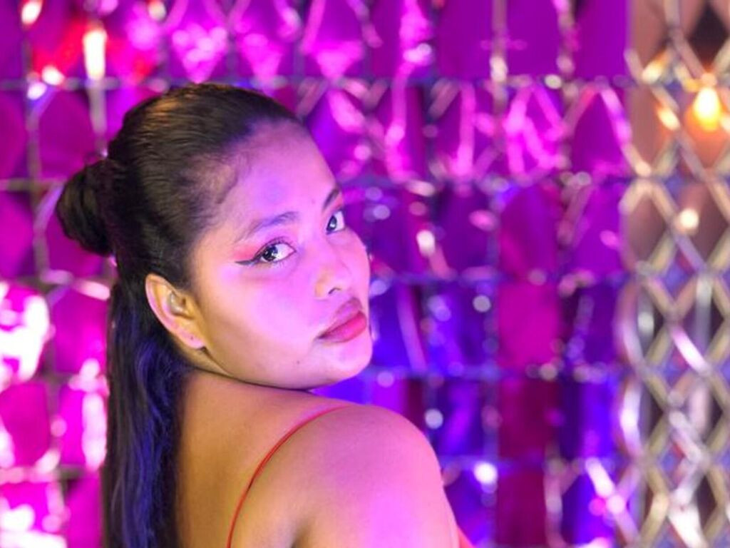 SamaraCristal LiveJasmin