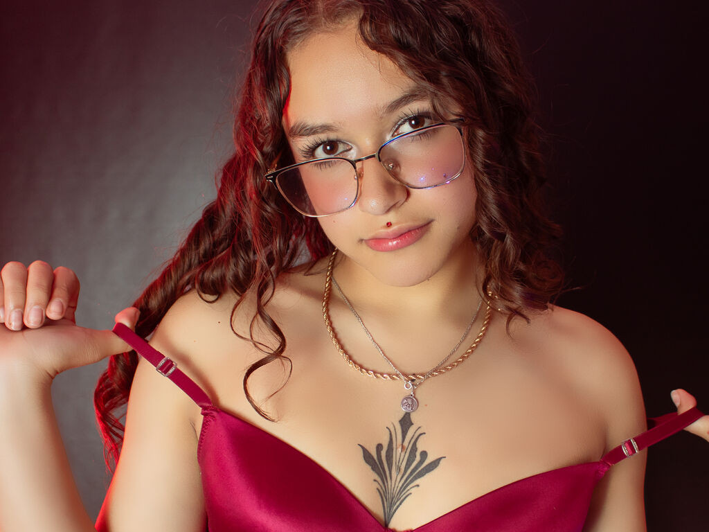 SaritaDay LiveJasmin