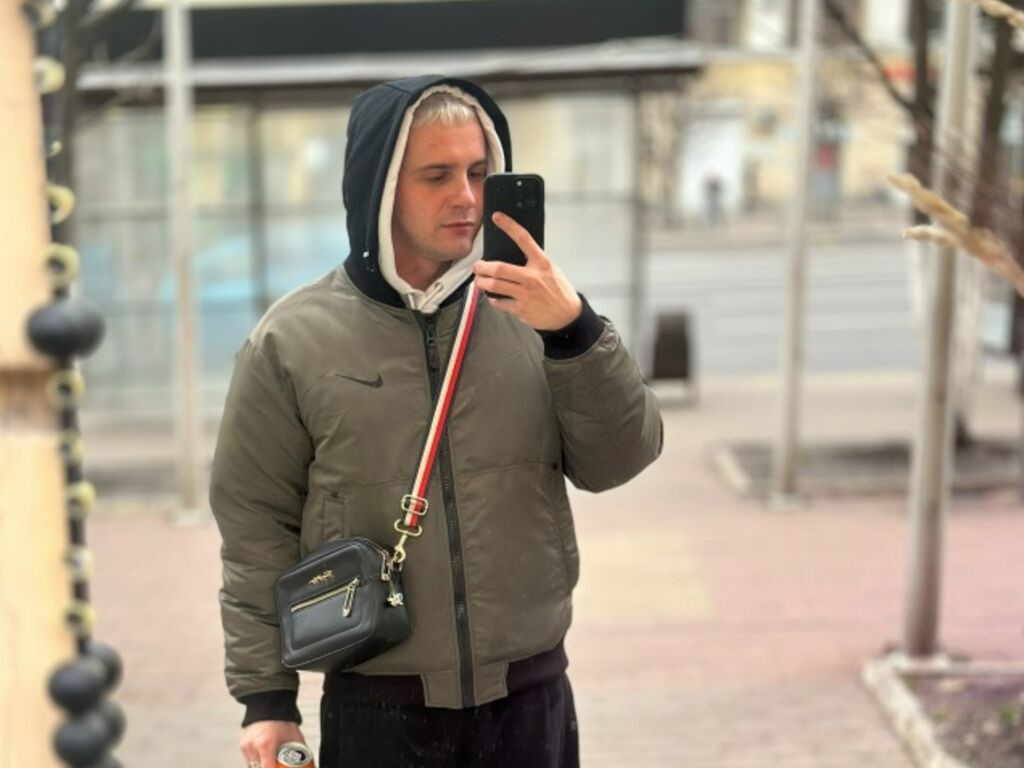 SashkaDombresher Desnudo