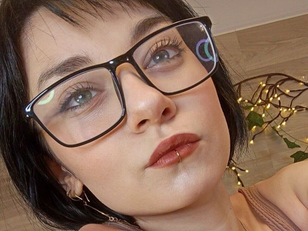 ScarleWhisper LiveJasmin