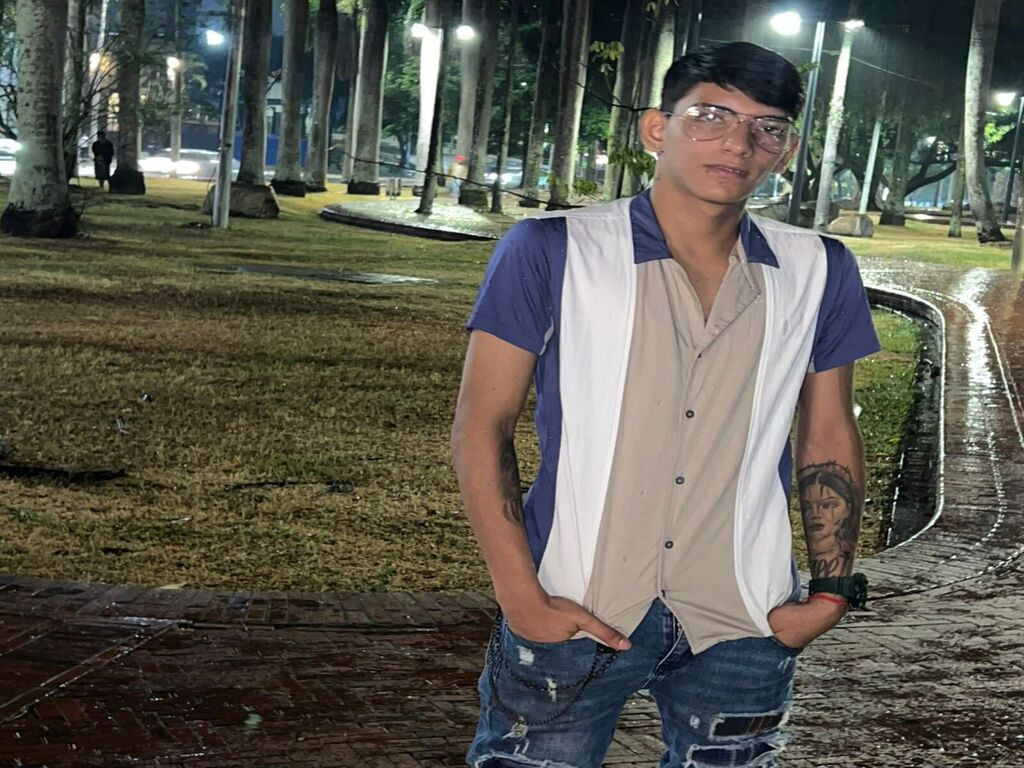 SebasthianDuc LiveJasmin