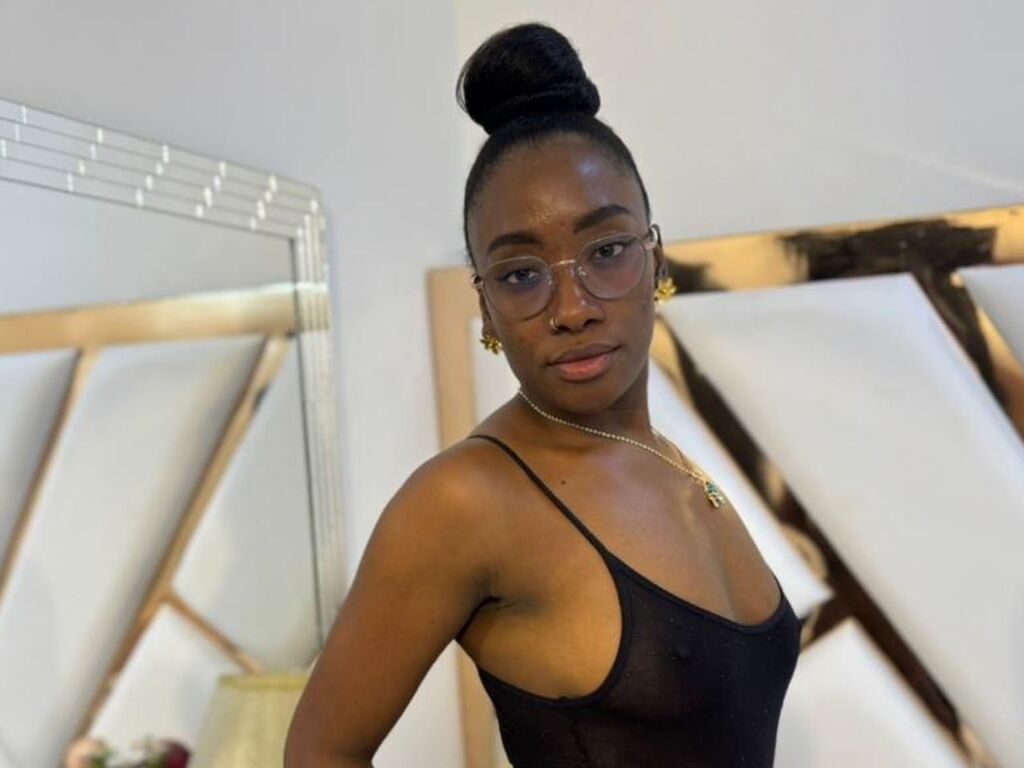 SelenaHadid LiveJasmin