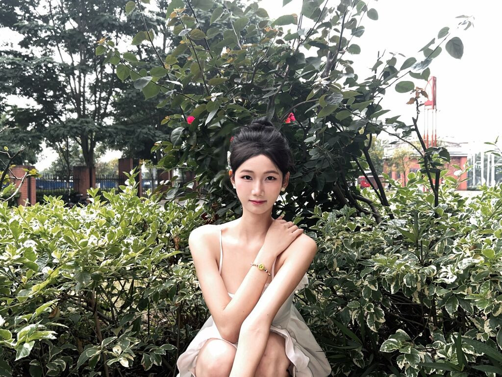 SelenaLur LiveJasmin