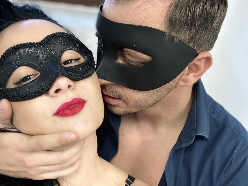 SelenaMatteo LiveJasmin