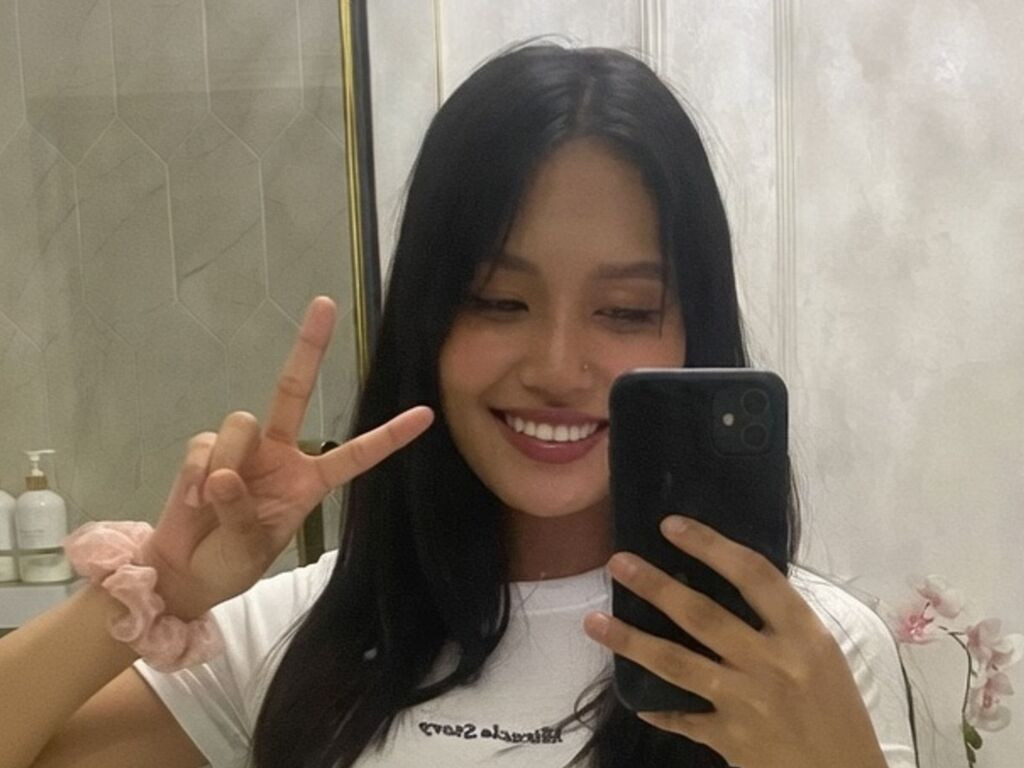 SelenaMulvehill LiveJasmin