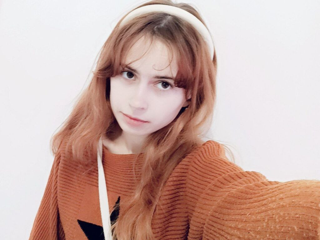 SerafinaGoettl Desnudo