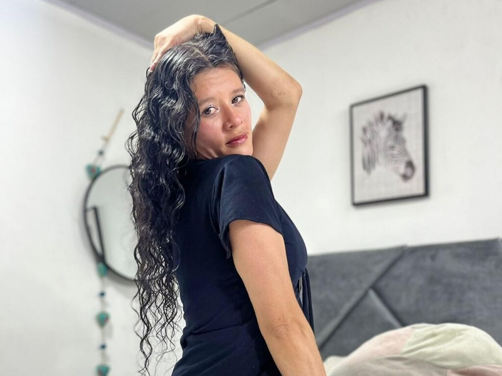 SereneBaqu LiveJasmin