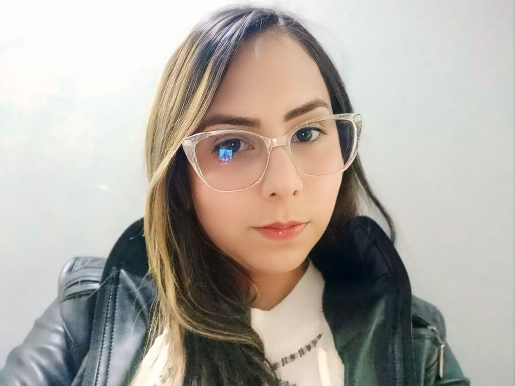 SharonRhode LiveJasmin