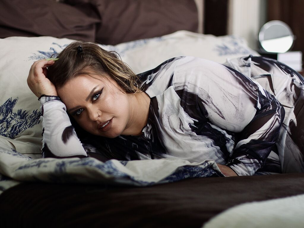 SheilaQueenselly LiveJasmin