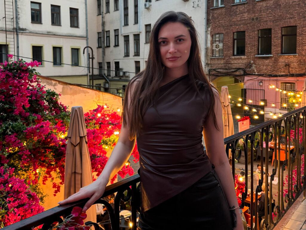 ShirleeYankovski LiveJasmin