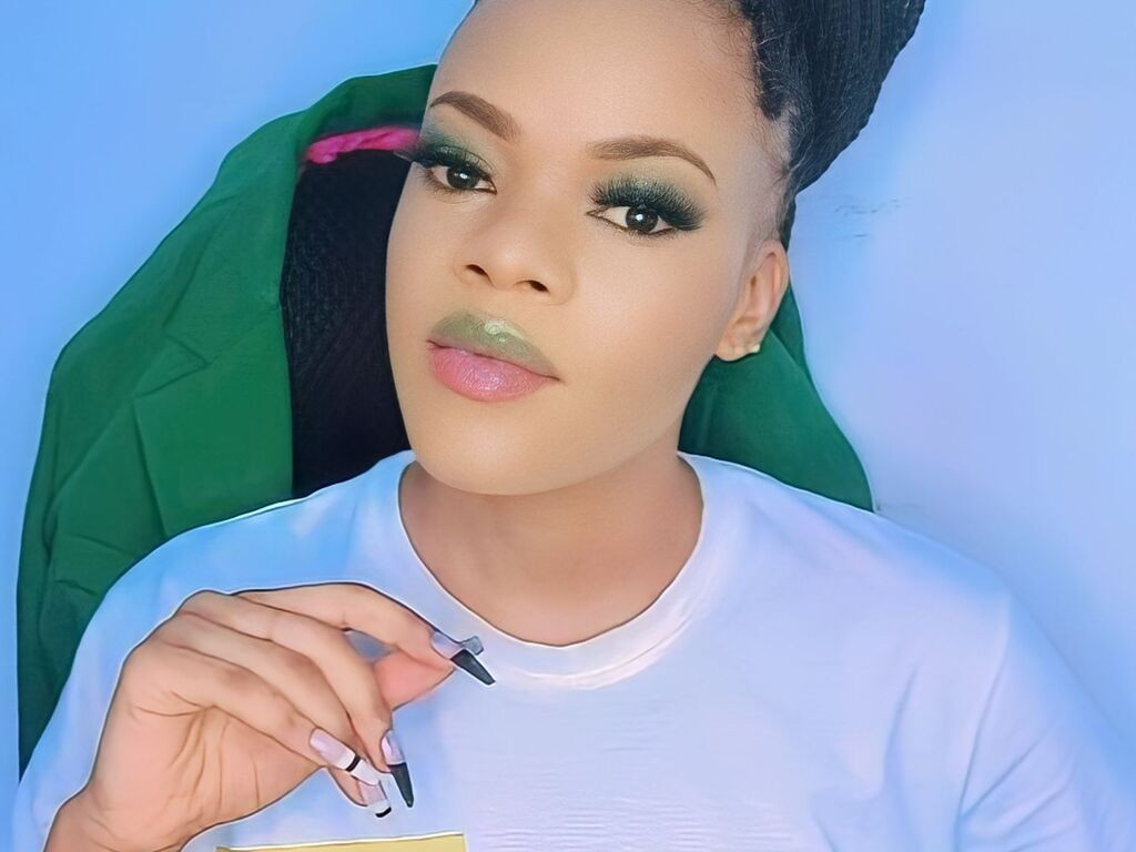 ShontieVicen Desnudo