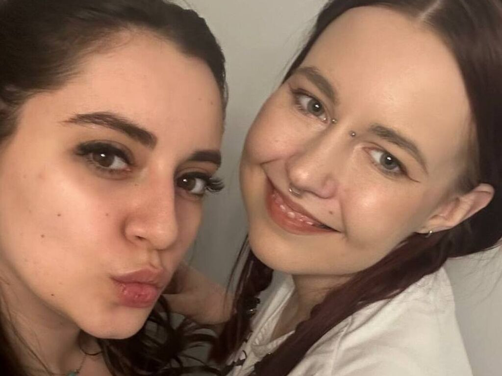 SilverAndDoretta LiveJasmin