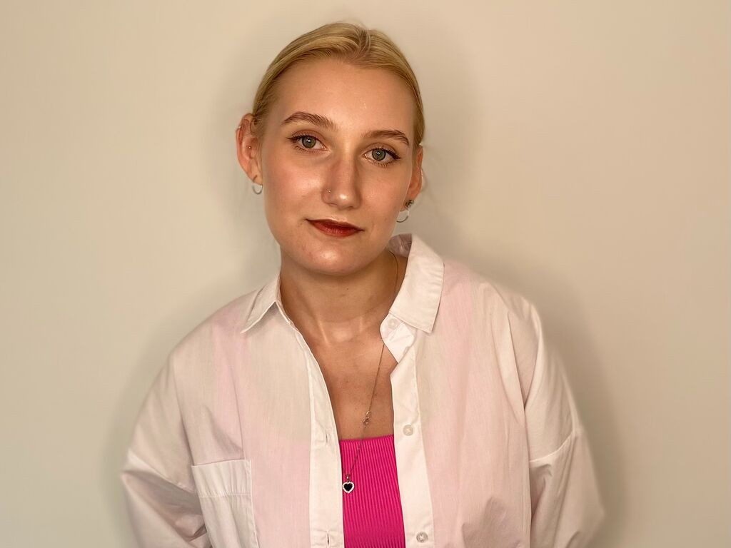 SilviaFarleigh LiveJasmin