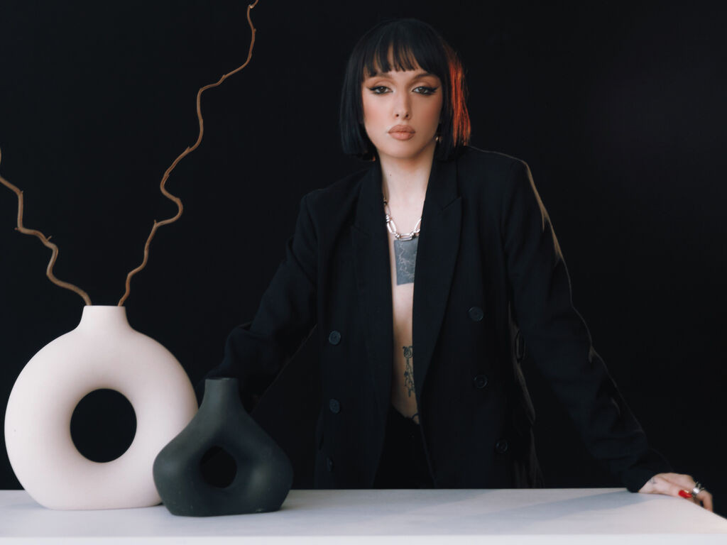 SilviaVinylstore Desnudo