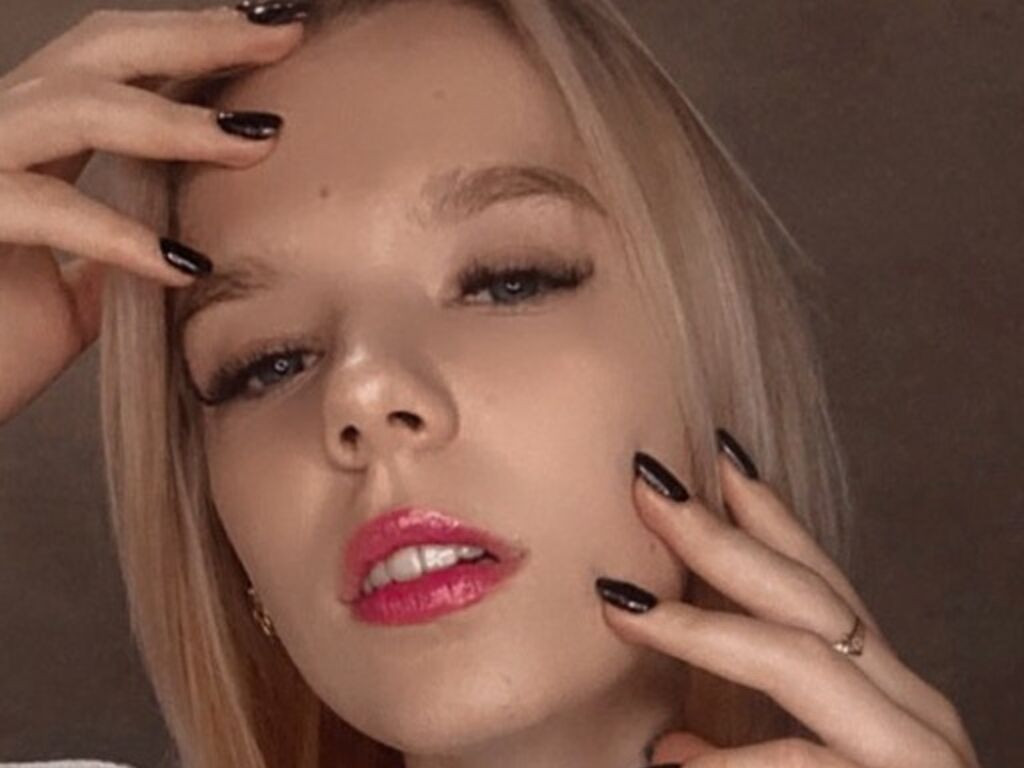 SixtaMcclamroch Desnudo