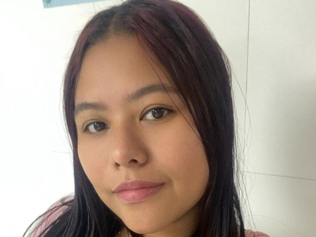 SkyAriana Nude