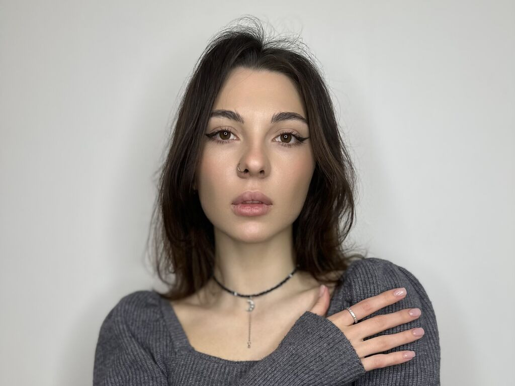 SkyeSnow LiveJasmin