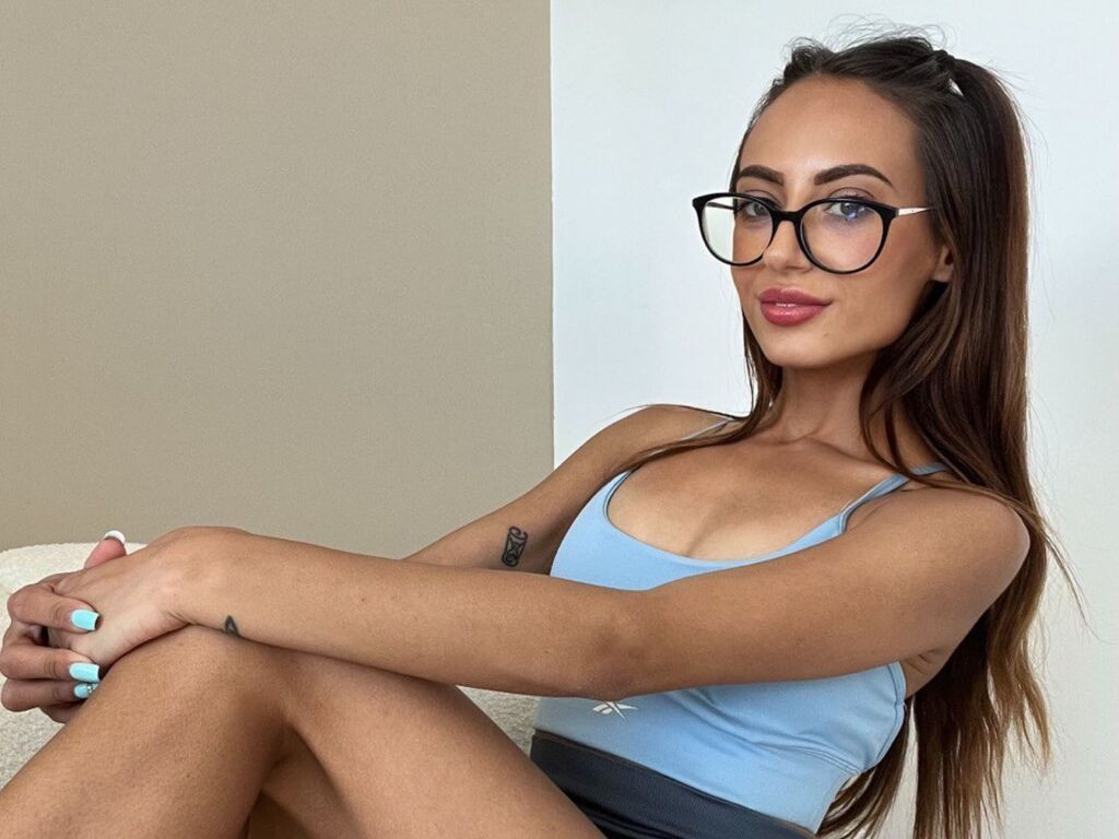 SofyOlivia Nude