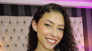 SophiaLuthor Cam