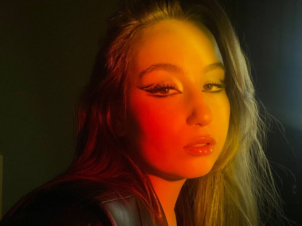 SumikoAkes LiveJasmin