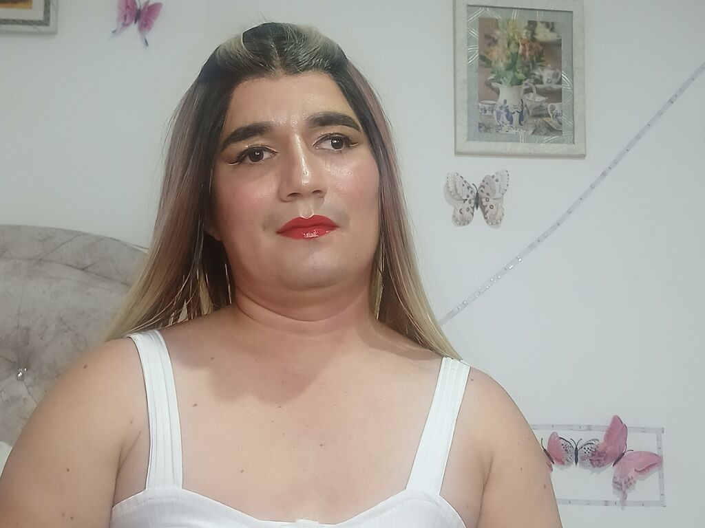 TaniaLusia LiveJasmin