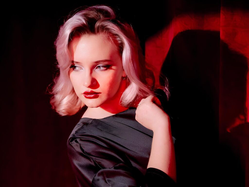 TawnaHnot LiveJasmin