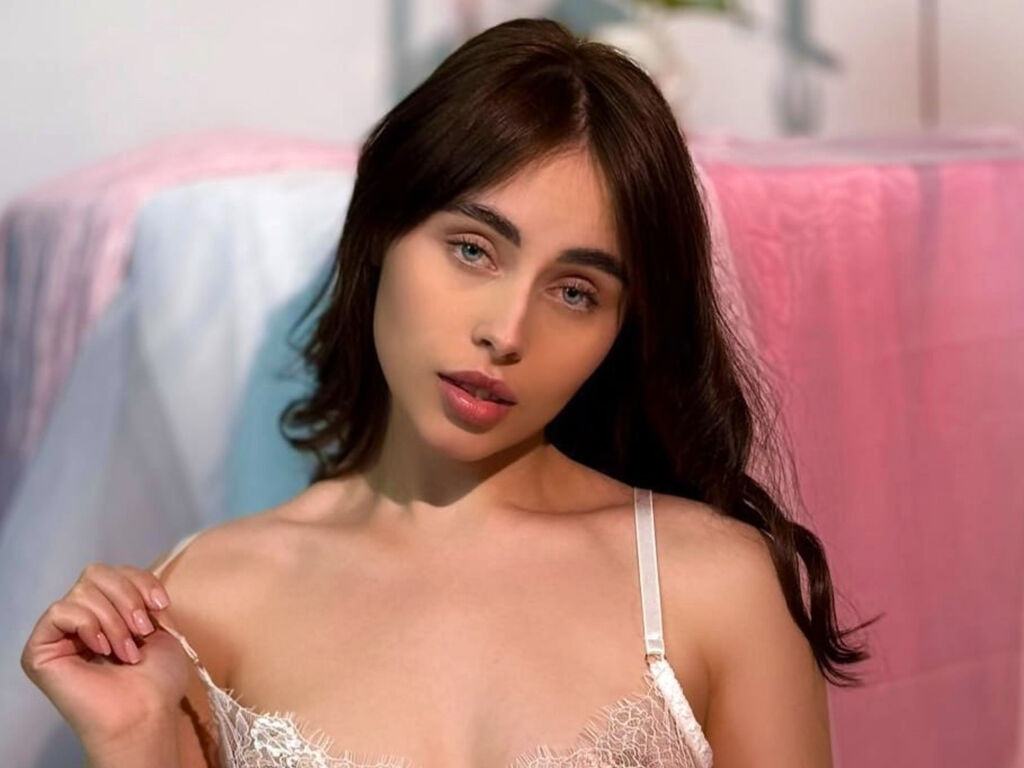 TessaPlombir LiveJasmin