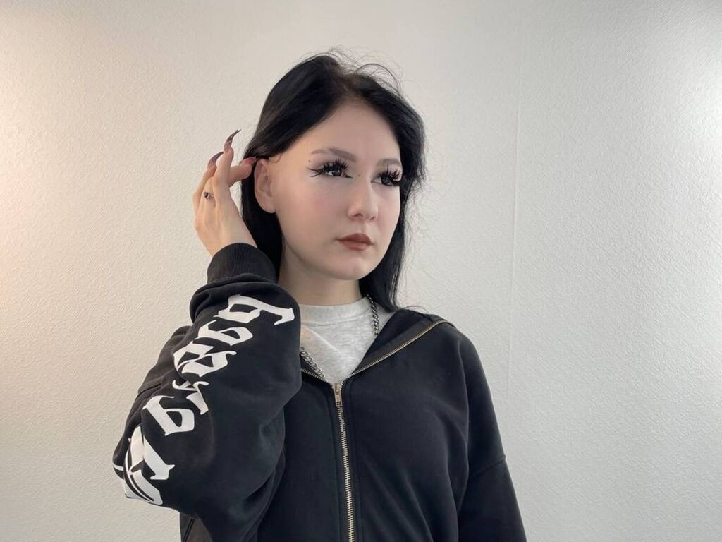 TheresiaRissman LiveJasmin