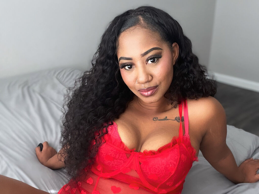 TianaFayee LiveJasmin