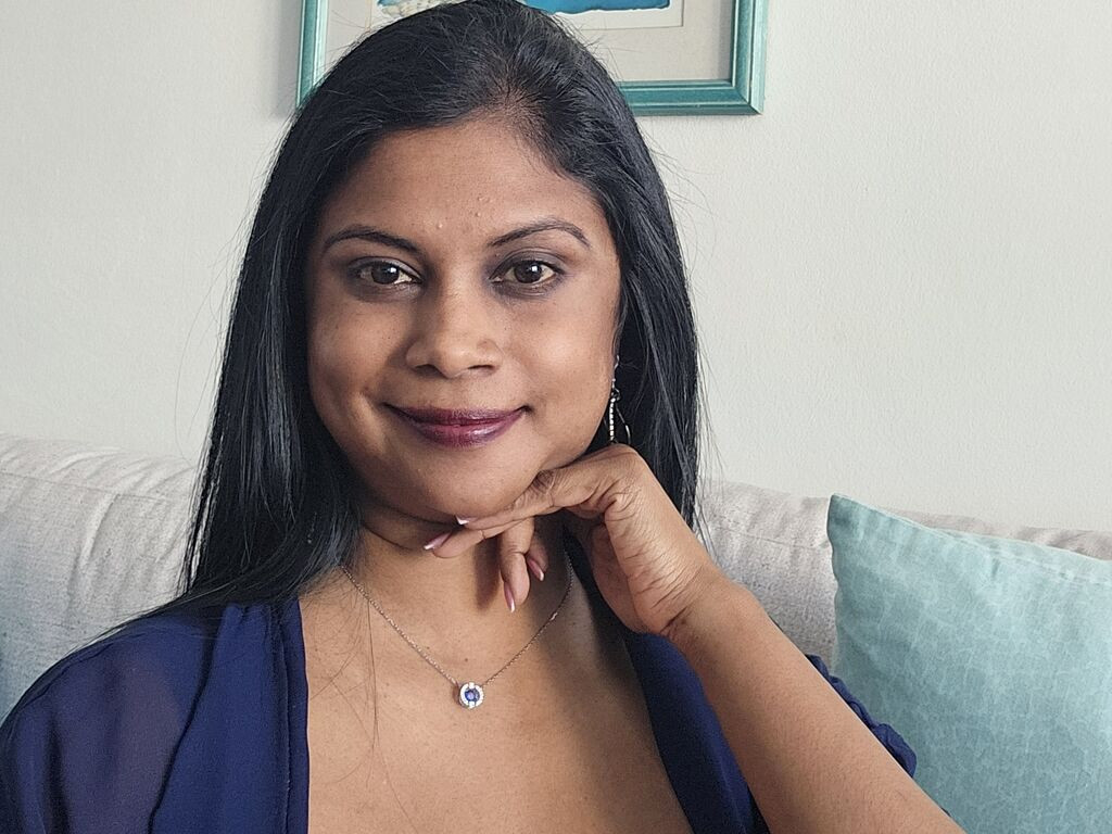 TinasheNaicker LiveJasmin